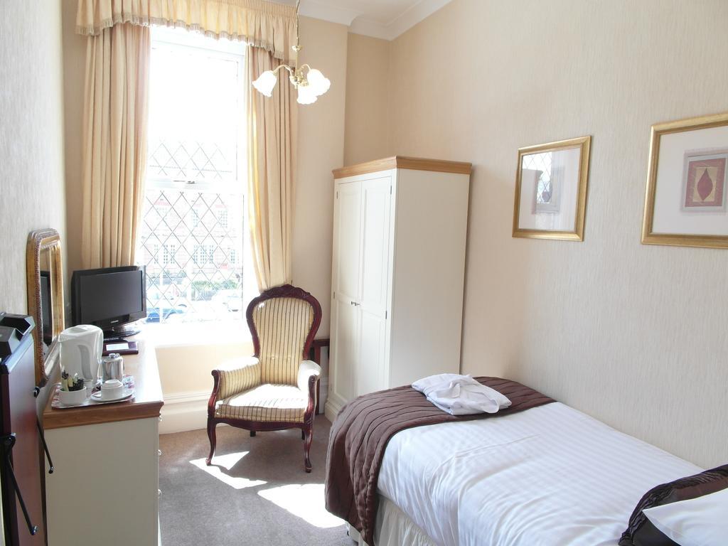 Bedford Hotel 리탬 세인트 앤스 외부 사진