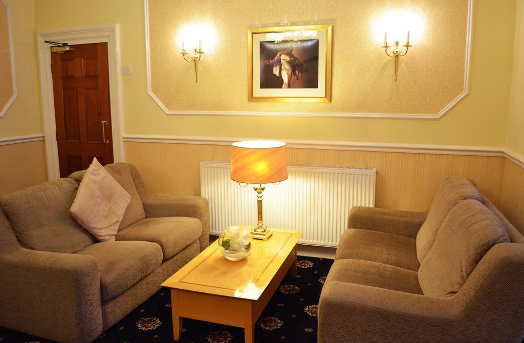 Bedford Hotel 리탬 세인트 앤스 외부 사진