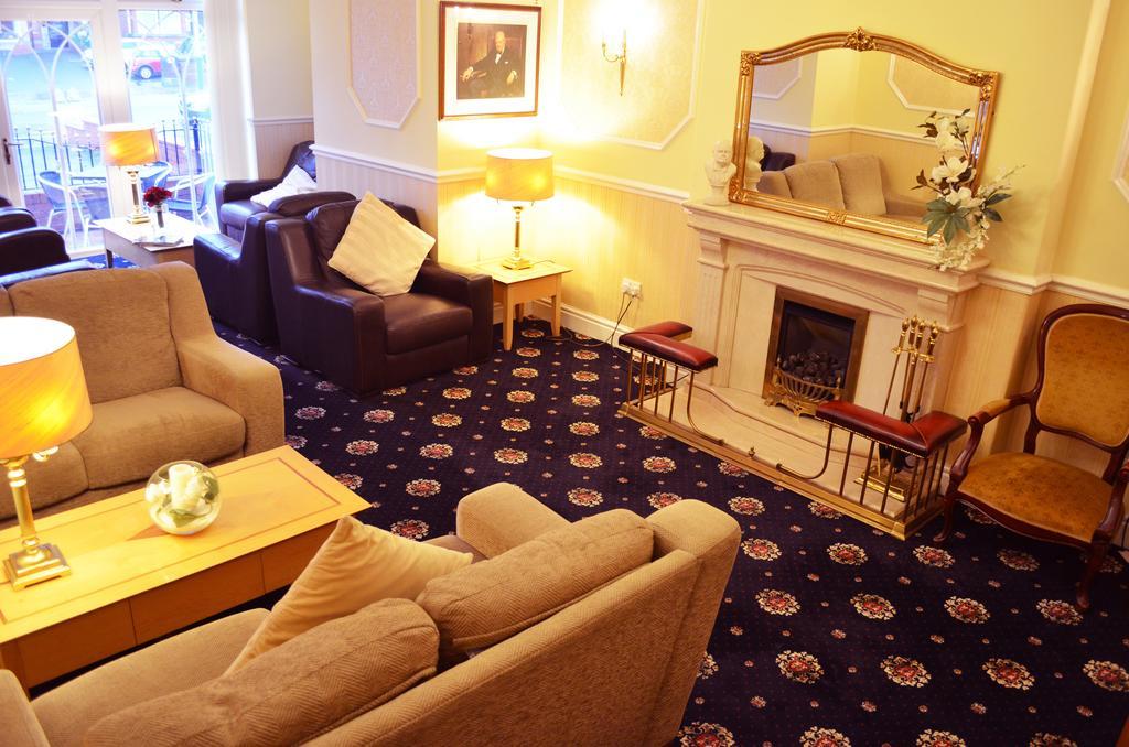 Bedford Hotel 리탬 세인트 앤스 외부 사진