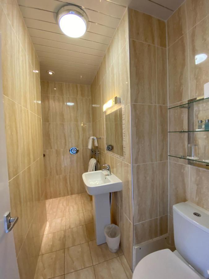 Bedford Hotel 리탬 세인트 앤스 외부 사진